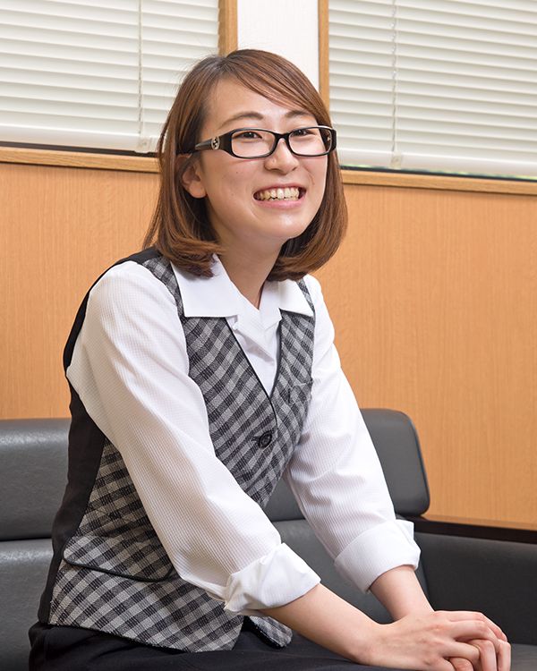 林 礼奈